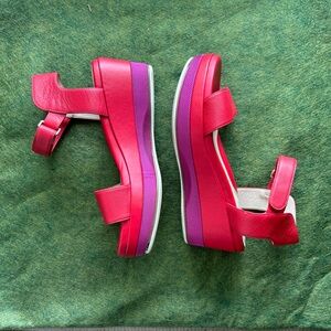Cole Haan Flatform Wedge in Red & Fucshia